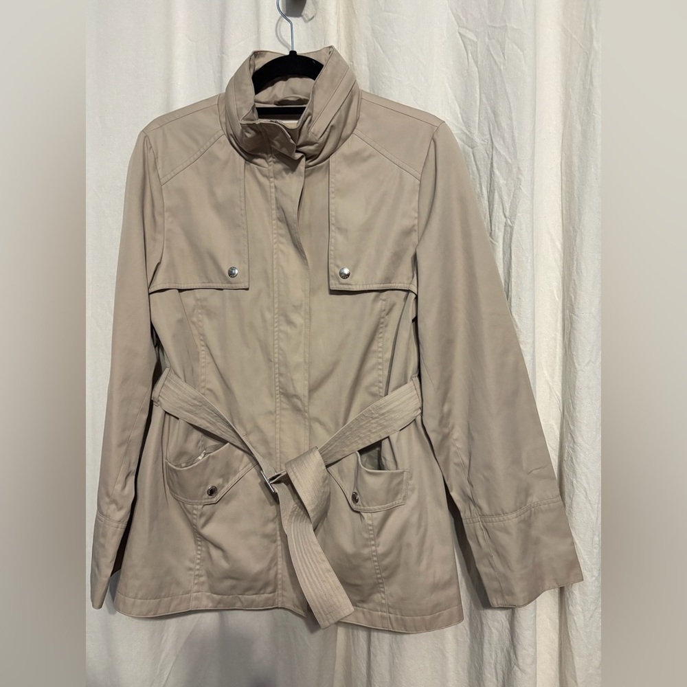 MICHAEL Michael Kors Light Beige Trench Jacket with Belt